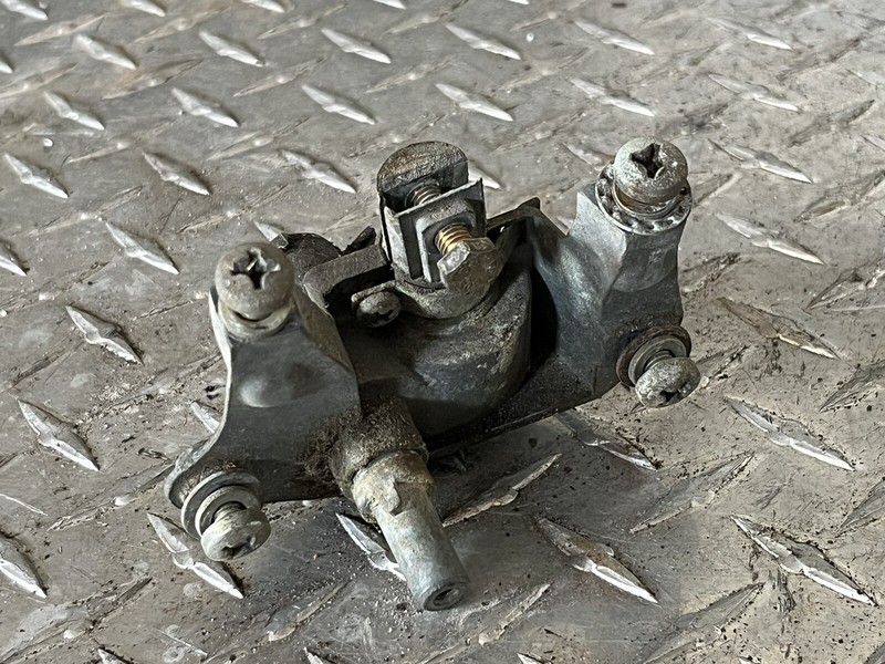 1967 Mercedes Benz W110 Front Driver Left Door Window Swivel Winder Mechanism W