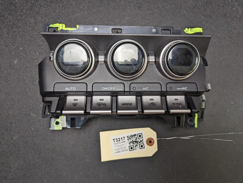 A/C Heater Control 2022 Toyota GR86 72311-CC030 2023