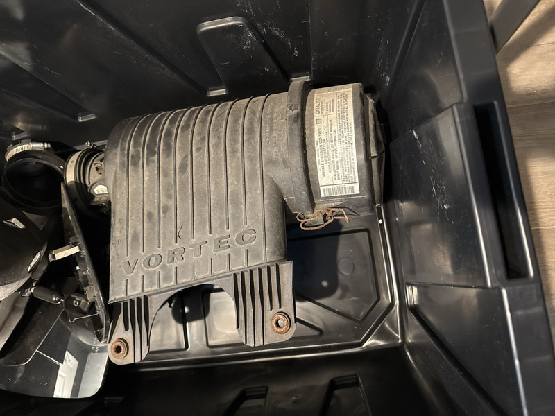2005 Chevy Express 5.3LAir Box Intake Cleaner Tube Pipe