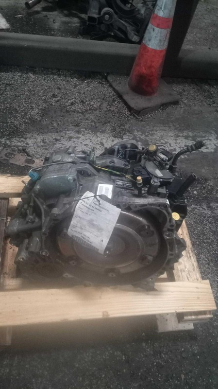 2006 Volvo 60 Series Automatic Transmission Assembly, 146k Miles, OEM