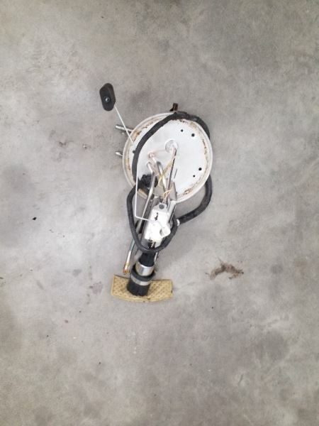 Fuel Pump Assembly Fits 00-02 CROWN VICTORIA 248381