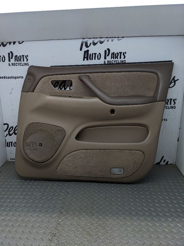 2011 to 2017 Honda Odyssey Front Right Passenger Door Panel Trim Cover 1149547