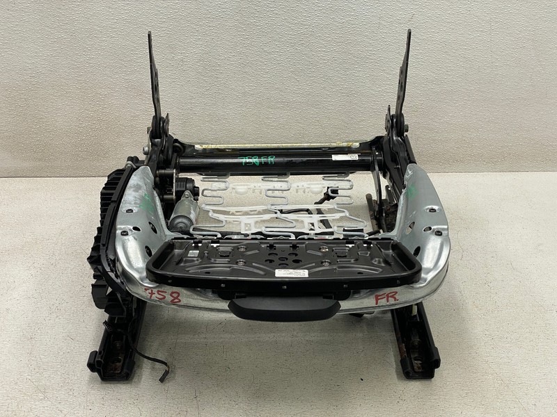 2009-2016 BMW Z4 FRONT RIGHT PASSENGER SIDE SEAT TRACK FRAME OEM LOT758