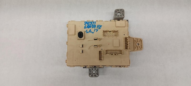 17-'18 HYUNDAI SANTA FE Body Control Module BCM OEM 1 Year Warranty!!