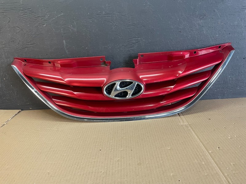2011 to 2014 Hyundai Sonata Front Upper Grill GrilleOem AE3529 DG