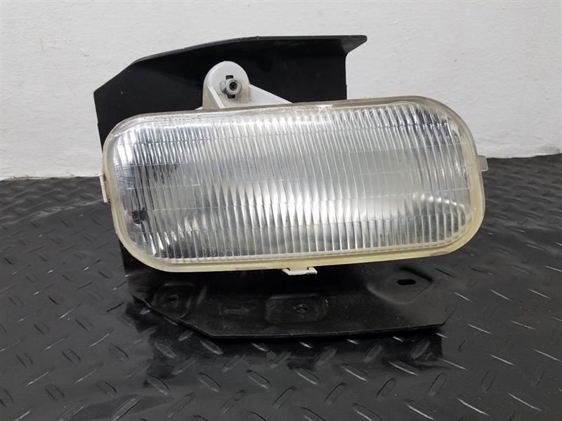 01-02 Ford Expedition Left Fog Driving Lamp Bumper Mounted OEM 1L3Z-15200-AB