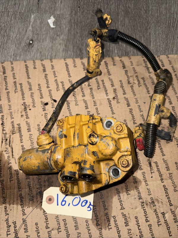 Caterpillar C13 Diesel Engine Actuator P/N 298-6163, 1628 47194, 300-3295-02