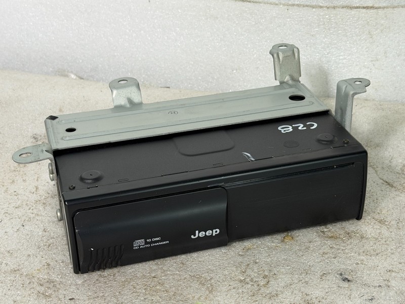 Jeep Grand Cherokee WJ 99-04 Chrysler 10 Disc CD Changer 56042129AG FREE SHIP
