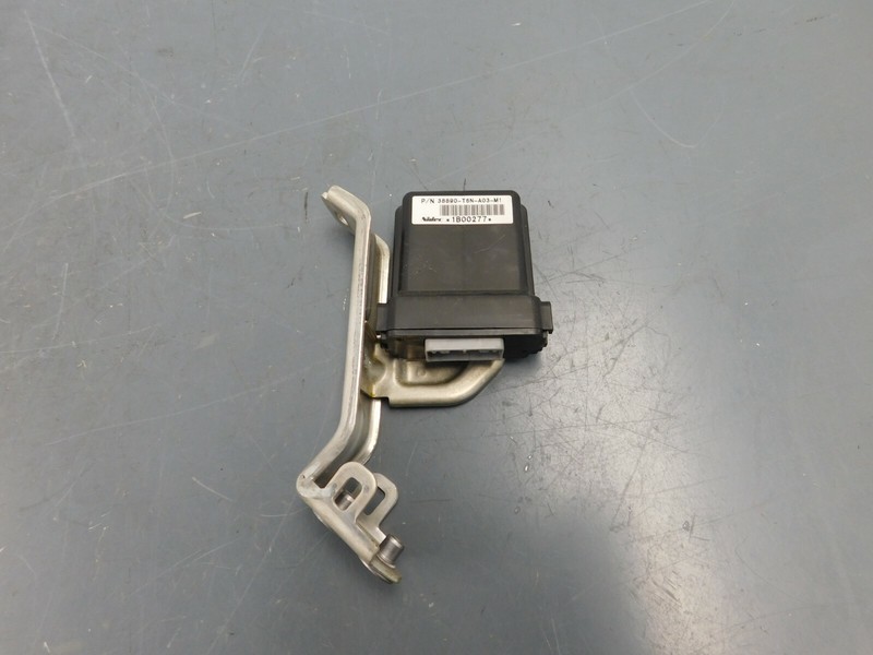 2017 16 - 21 Acura NSX CAN Gateway Control Module #0295 F4