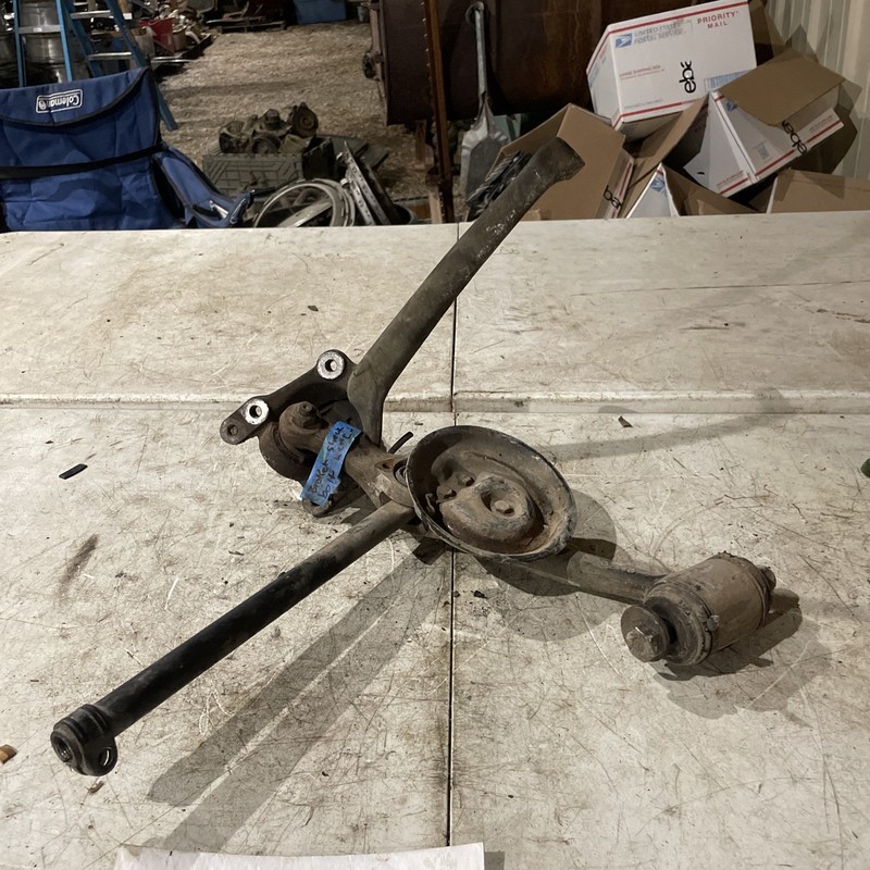 1986-1991 Mercedes 420SEL Left front suspension knuckle Control Arm
