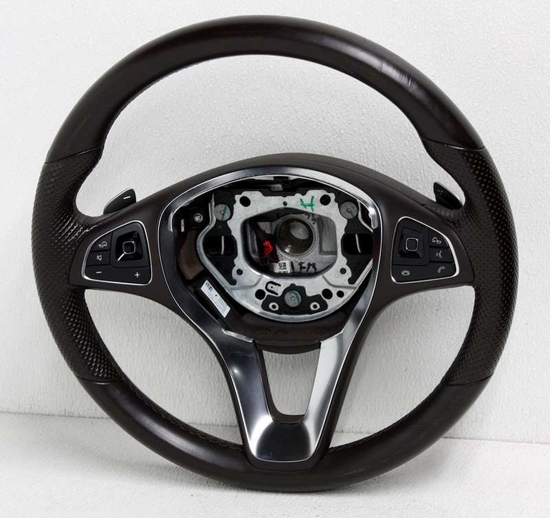 OEM Mercedes-Benz E-Class Steering Wheel 000-460-77-03-8R01 Marks