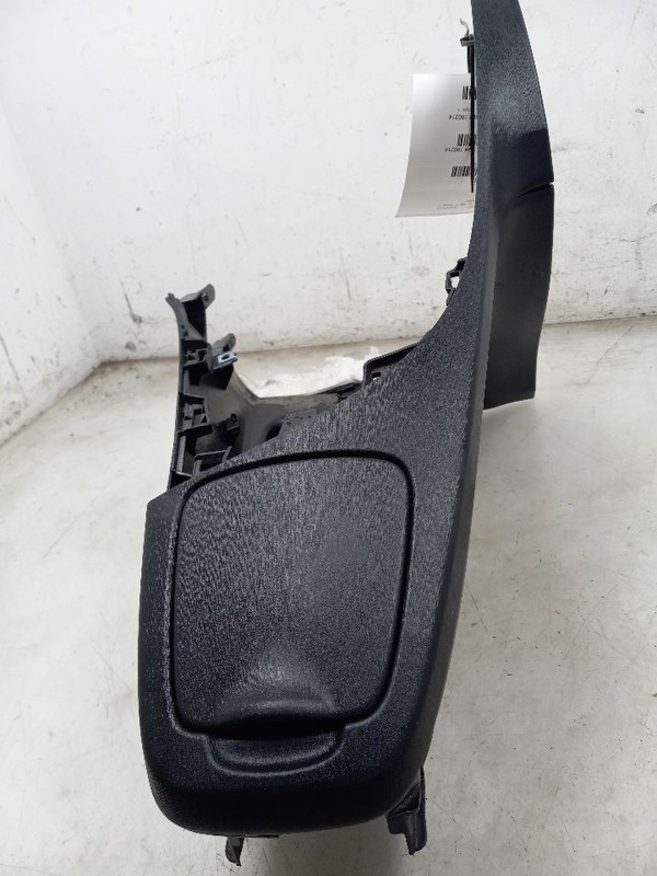 12-15 TOYOTA PRIUS PLUG-IN 1.8L FWD AT FLOOR MOUNTED CENTER CONSOLE
