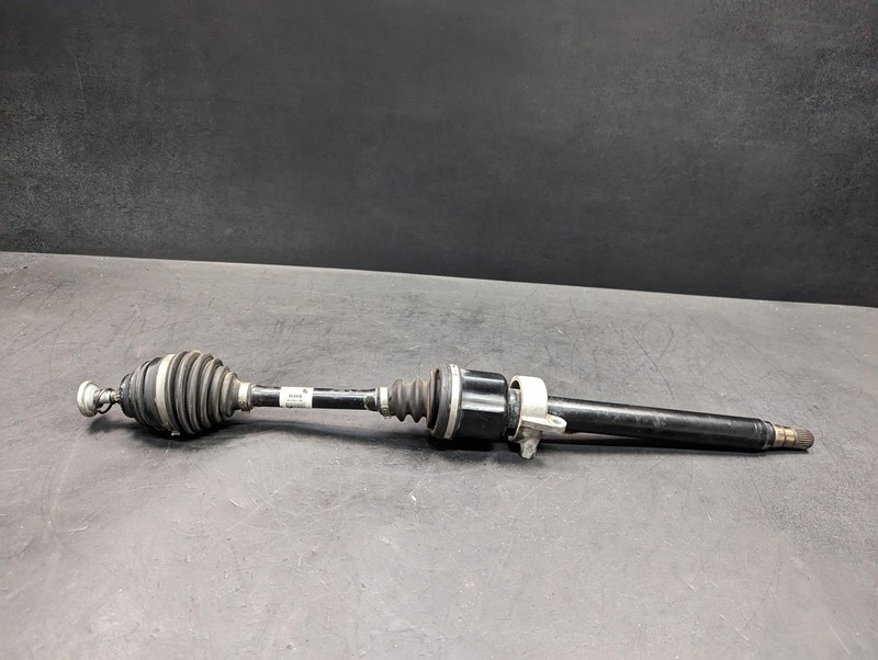 Front Right Axle Shaft 2018 BMW X1 31608611942 2017 2019