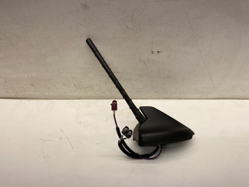 2018-2022 FORD ECOSPORTREAR ROOF RADIO ANTENNA MAST ASSEMBLY