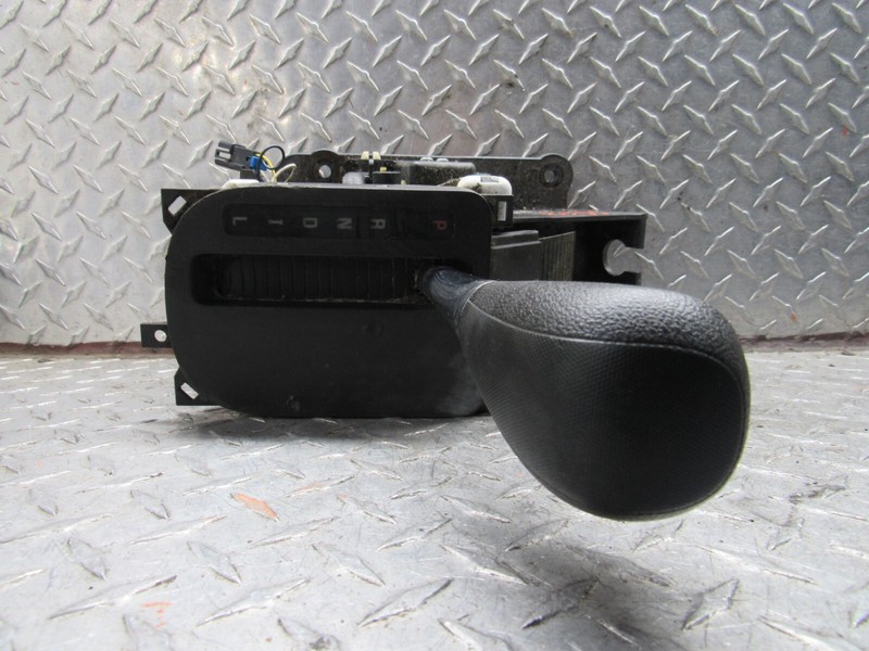 2008 CHEVROLET HHR FLOOR SHIFTER 2.4L 4CYL