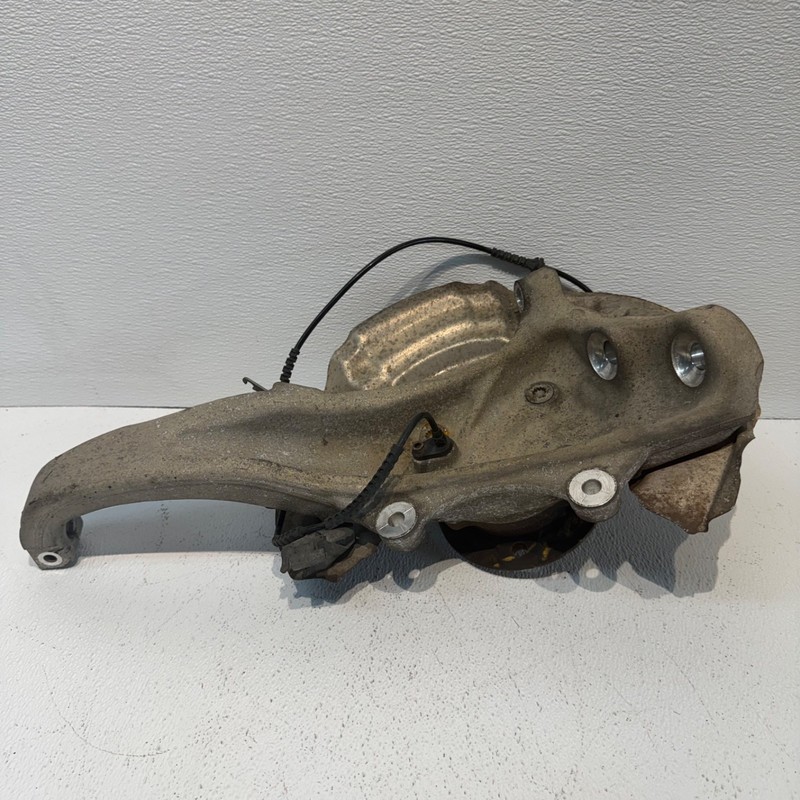 BMW F10 535i AWD Front Left Driver Side Spindle Knuckle Hub w/ Shield OEM (100k)