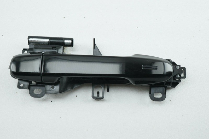SUBARU IMPREZA Front Right RH Door Handle w/ Smart Key OEM 2017 - 2020 *