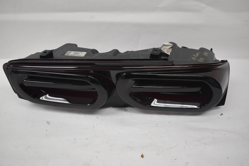 2019-2024 Camaro RH PASSENGER SIDE BLACK LED Tail Light Assembly USED