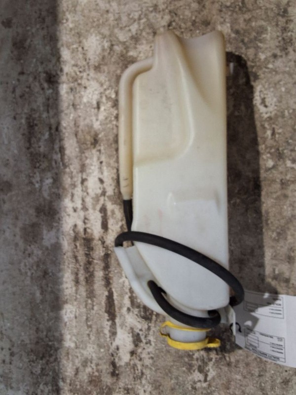 Coolant Reservoir LHD VIN W 6th Digit Jk Body Fits 12-18 WRANGLER 3377227