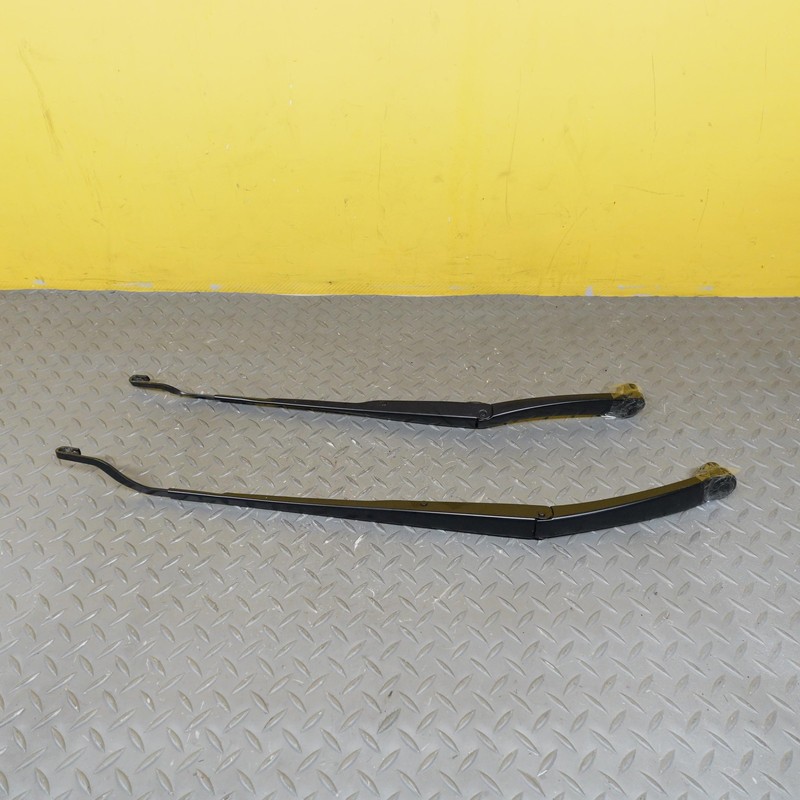 2024-2025 HYUNDAI SANTA FE WINDSHIELD WIPER ARM SET OEM 98311R6000