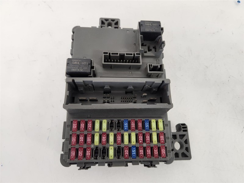 2018-2024 Honda Odyssey Cabin Room Inside Fuse Box 38200-Thr-A21