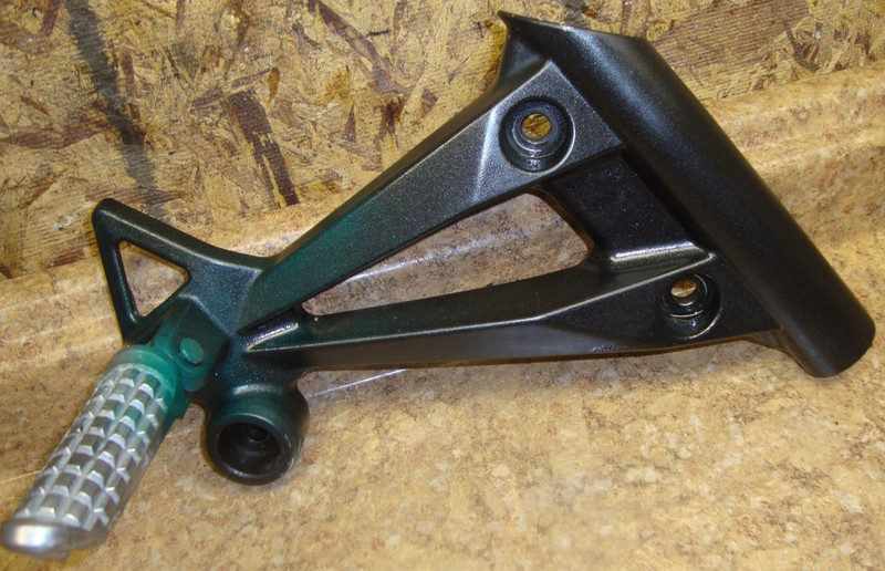 2008 Kawasaki Ninja EX250 EX 250 J EX250J Right Foot Peg Pedal Rest Passenger 08