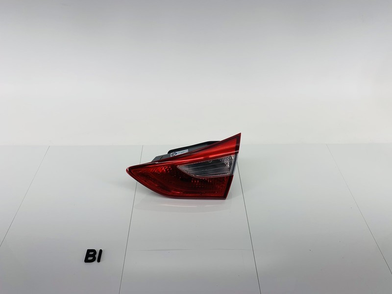 13-17 HYUNDAI ELANTRA GT REAR RIGHT INNER TAIL LIGHT BRAKE STOP LAMP AFTERMARKET
