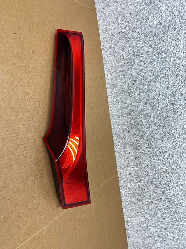 2015 to 2020 Honda Fit L eft Driver LH Side Upper Tail Light Oem ad8956 DG