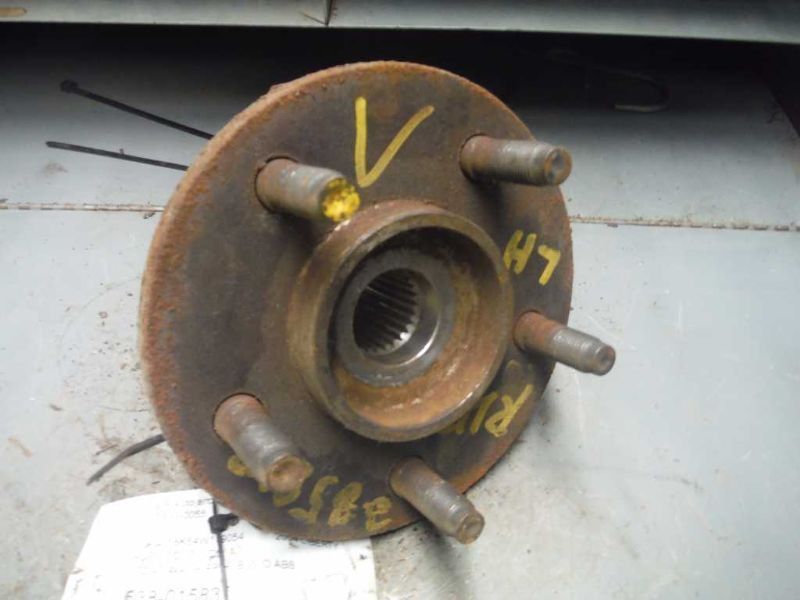 02 03 04 05 JEEP LIBERTY HUB FRONT W/O ABS 83911