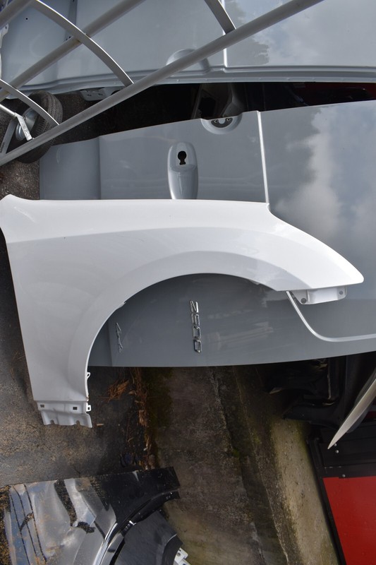 HYUNDAI FENDER RIGHT SIDE FACTORY OEM LOCAL PICKUP
