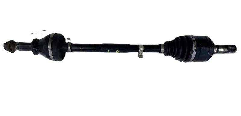 2014 Maserati Quattroporte S LH Driver Rear CV Axle Shaft Assembly 06700054540