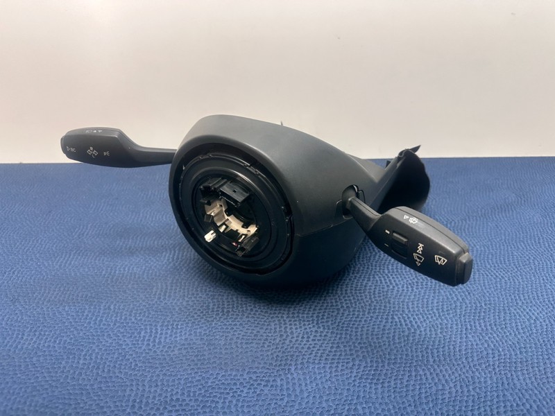 12-19 OEM BMW 320i 328i F30 Steering Ring Multifunction Control Switch w/ Covers