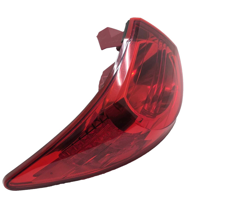 Chevrolet Traverse LH Driver Quarter Panel Tail Light 2009 P/N 15912687