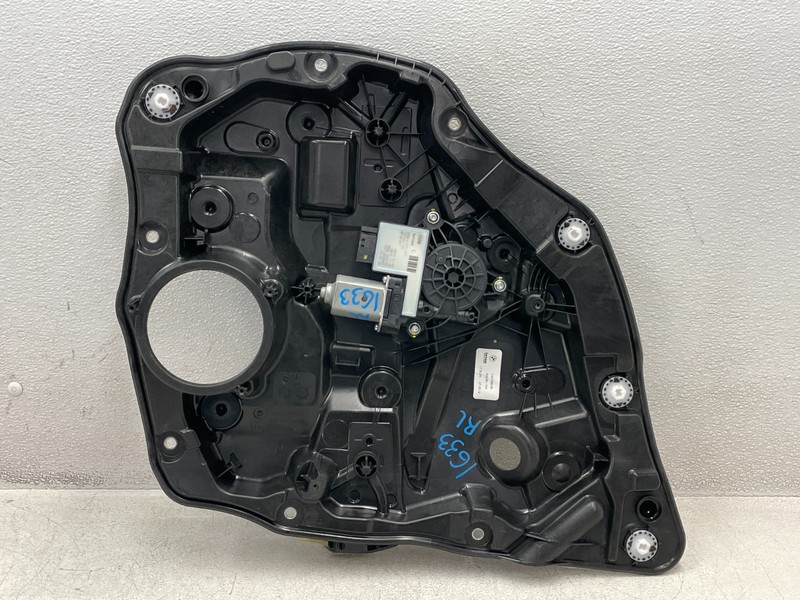 19-21 BMW 330i M340i G20 Rear Left Driver Door Window Regulator Motor 1633 OEM