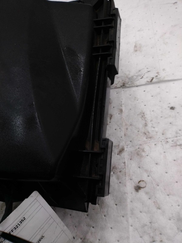 2015 Chevrolet Malibu Air Cleaner Assembly OEM Tan 2.5L 161K Miles
