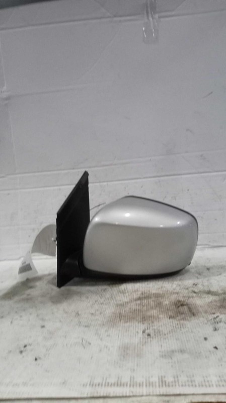 2010 Chrysler Town & Country Left Door Mirror Assembly Silver 602730 Used