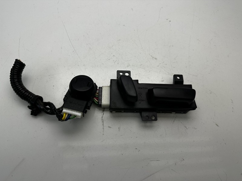 84922-AE010 PASSENGER Seat Console Switch for Toyota Tundra Sequoia Avalon Camry