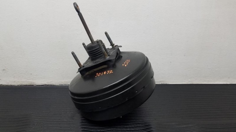 14-19 Chevrolet Silverado 1500 Power Brake Booster OEM 84602473