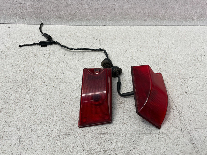 03-09 Hummer H2 Rear Right & Left Roof Clearance Marker Light Lamp Set 1366 OEM