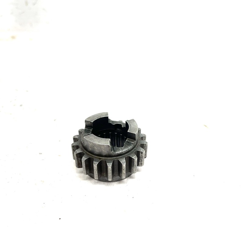 1986 Polaris Trail Boss 250R OEM 18T Fwd Gear 5130620 AP195
