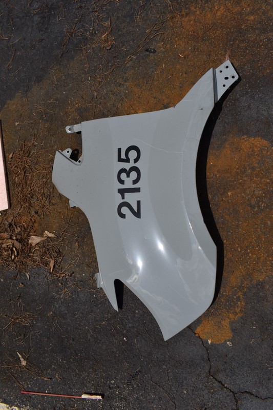FENDER LEFT SIDE FACTORY OEM