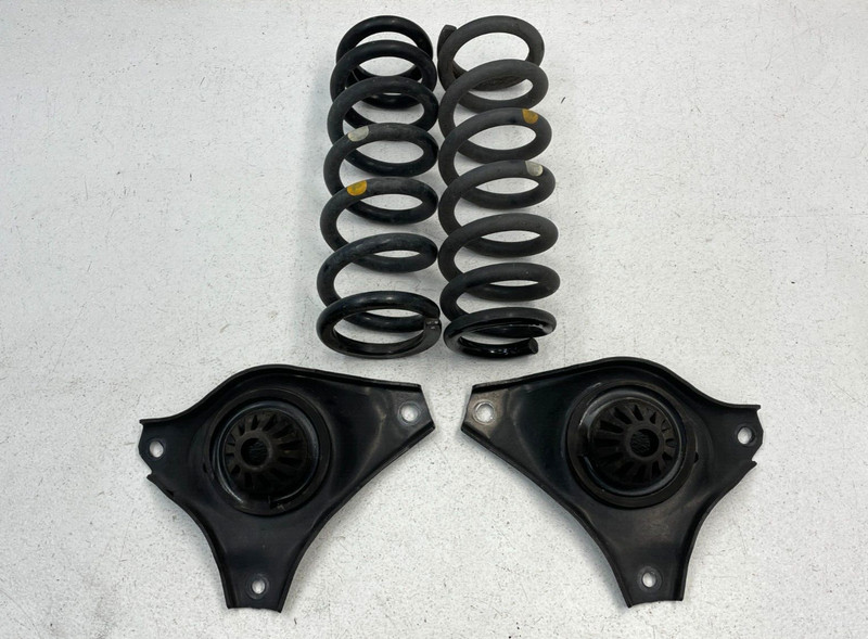 18 19 20 Lexus RC300 Rear Left & Right Coil Spring Set W/Upper Seat Set 1541 OEM