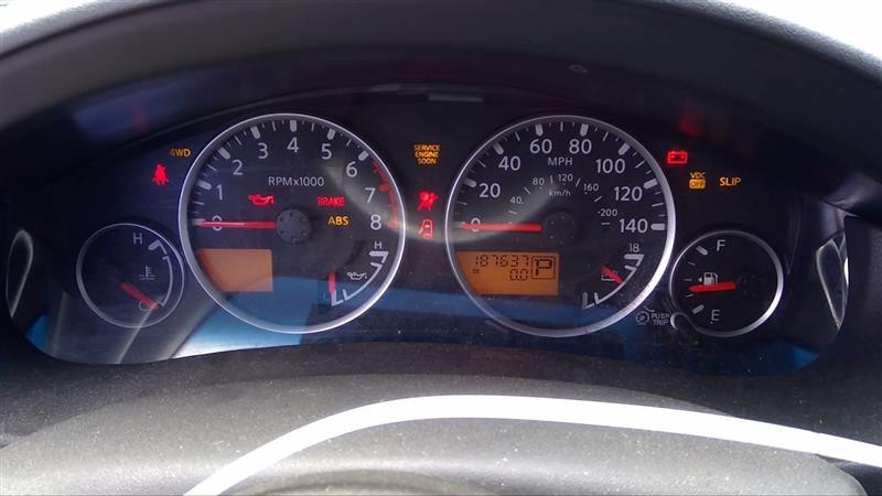 2007 ONLY!! Nissan Pathfinder w Auto ON Transfer Case Switch Speedometer Cluster