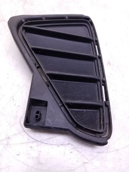 2016 TOYOTA RAV4 LE DRIVER SIDE FOG LAMP COVER