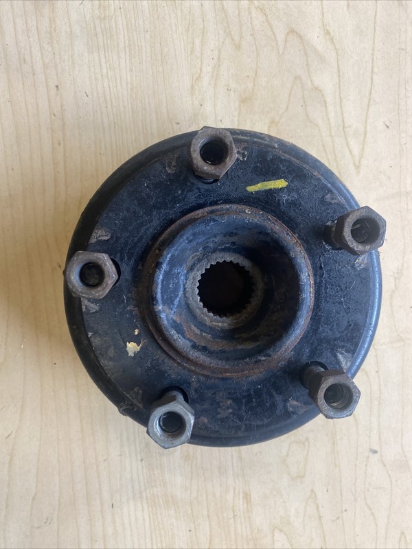 JOHN DEERE 317 GARDEN TRACTOR rear wheel, brake drum hub good
