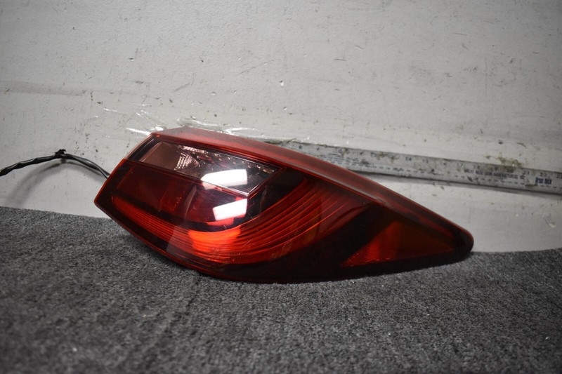 HONDA TAIL LIGHT RIGHT SIDE FACTORY OEM