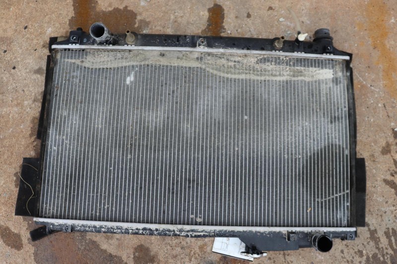 2001-2006 LEXUS LS430 4.3L A/T ENGINE MOTOR COOLANT COOLING RADIATOR OEM