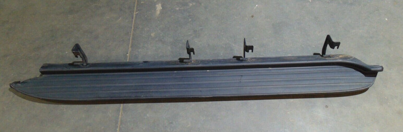 2007 - 2014 Chevy Tahoe GMC Yukon Running Board Step Pad Support Left LH OEM