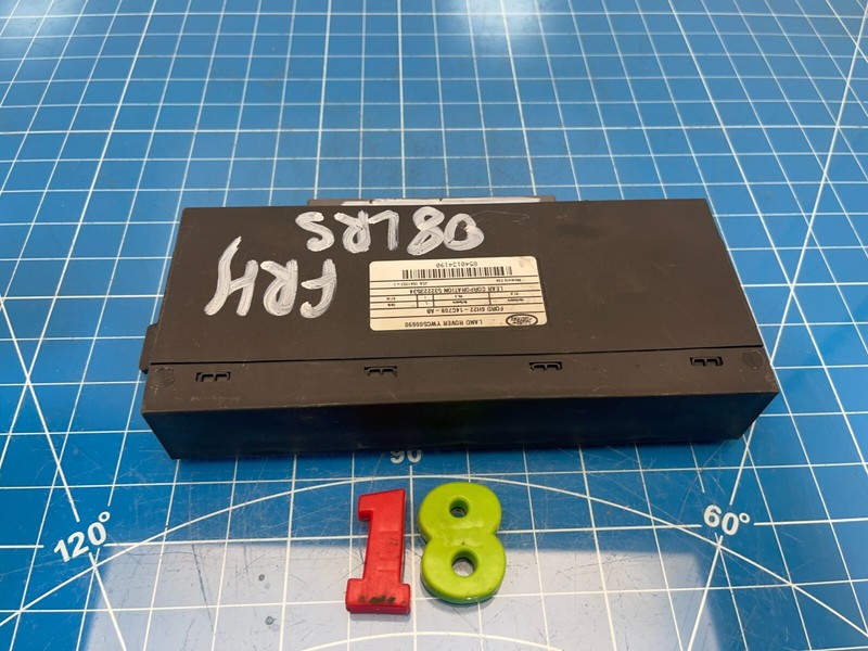 05-09 Land Rover L320 LR3 FRONT RIGHT SEAT MODULE OEM YWC500690