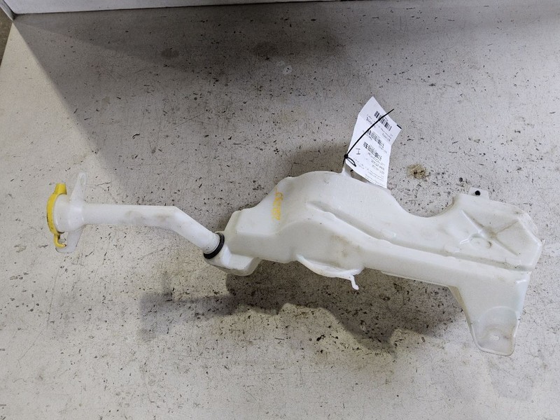 Wash Reservoir Front Fits 17-21 PACIFICA 3425601